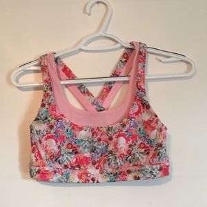 Lululemon floral criss-cross back sports bra!!